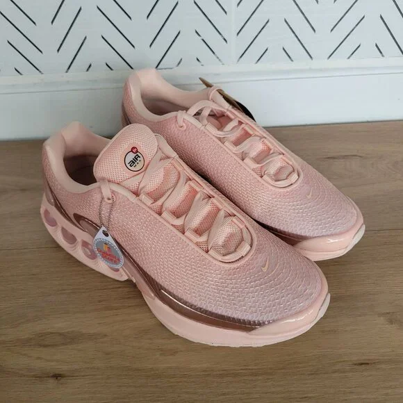 ✨Nike Air Max DN Low Size 8 Men's Shoes Sneakers Washed Peach Coral HV4861-601 - Picture 3 of 10
